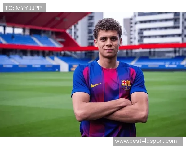 巴萨官方宣布18岁开罗国民前锋哈姆扎租借加盟B队并附带买断条款